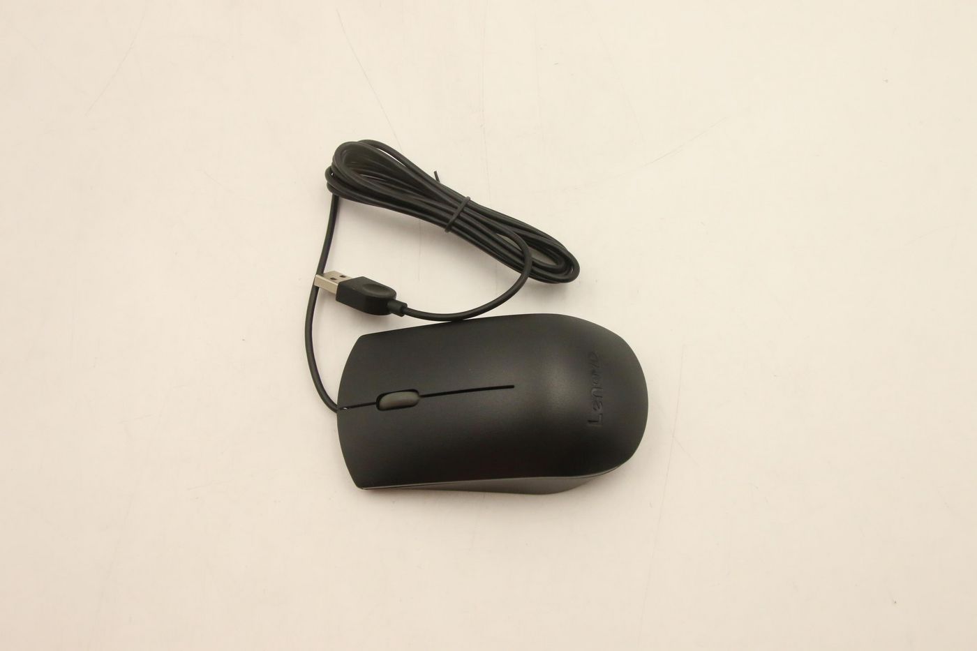 Lenovo 00PH131 Wired USB Mouse – Ergonomic Full-Size, 1600dpi, Ambidextrous, Black