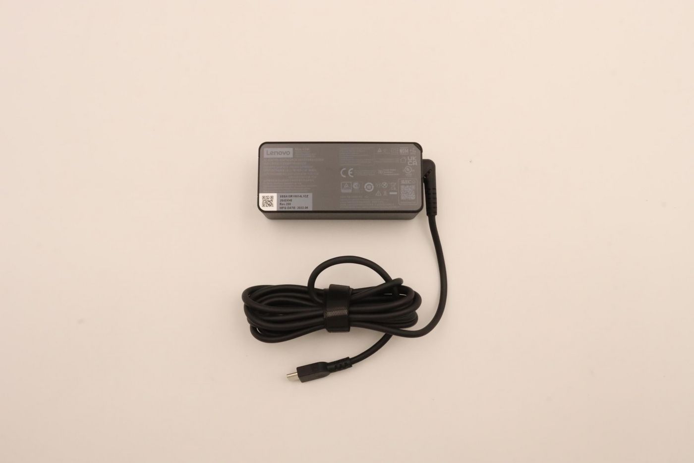 Lenovo 5A10W86247 Power Adapter – 45W AC-to-DC Indoor Black