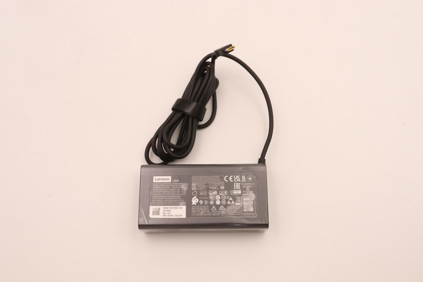 Lenovo 5A11D52403 100W AC Power Adapter – Multi-Voltage Output