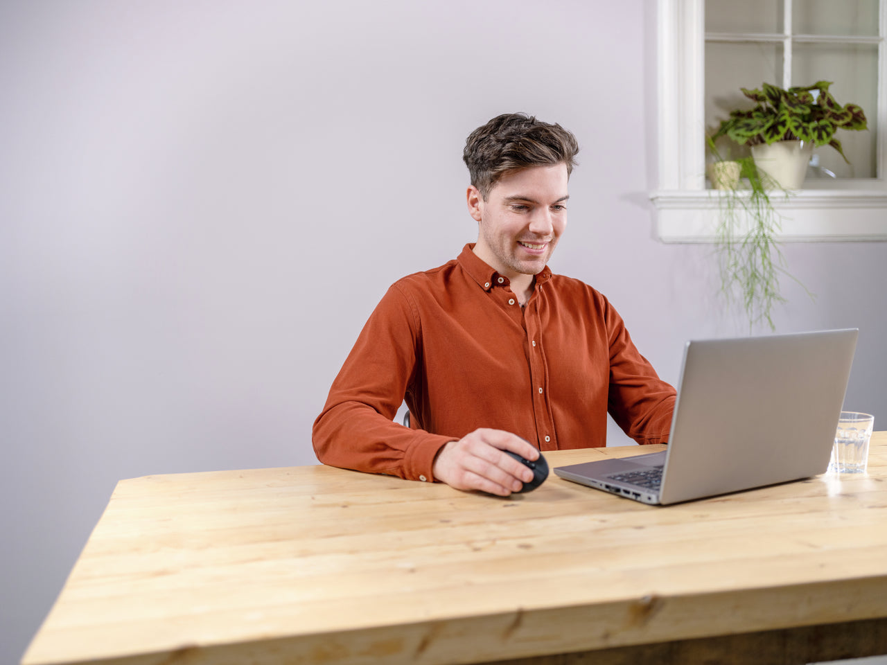 Trust 22879 Verto Mouse – Wireless Optical Right-Hand 1600 DPI Office