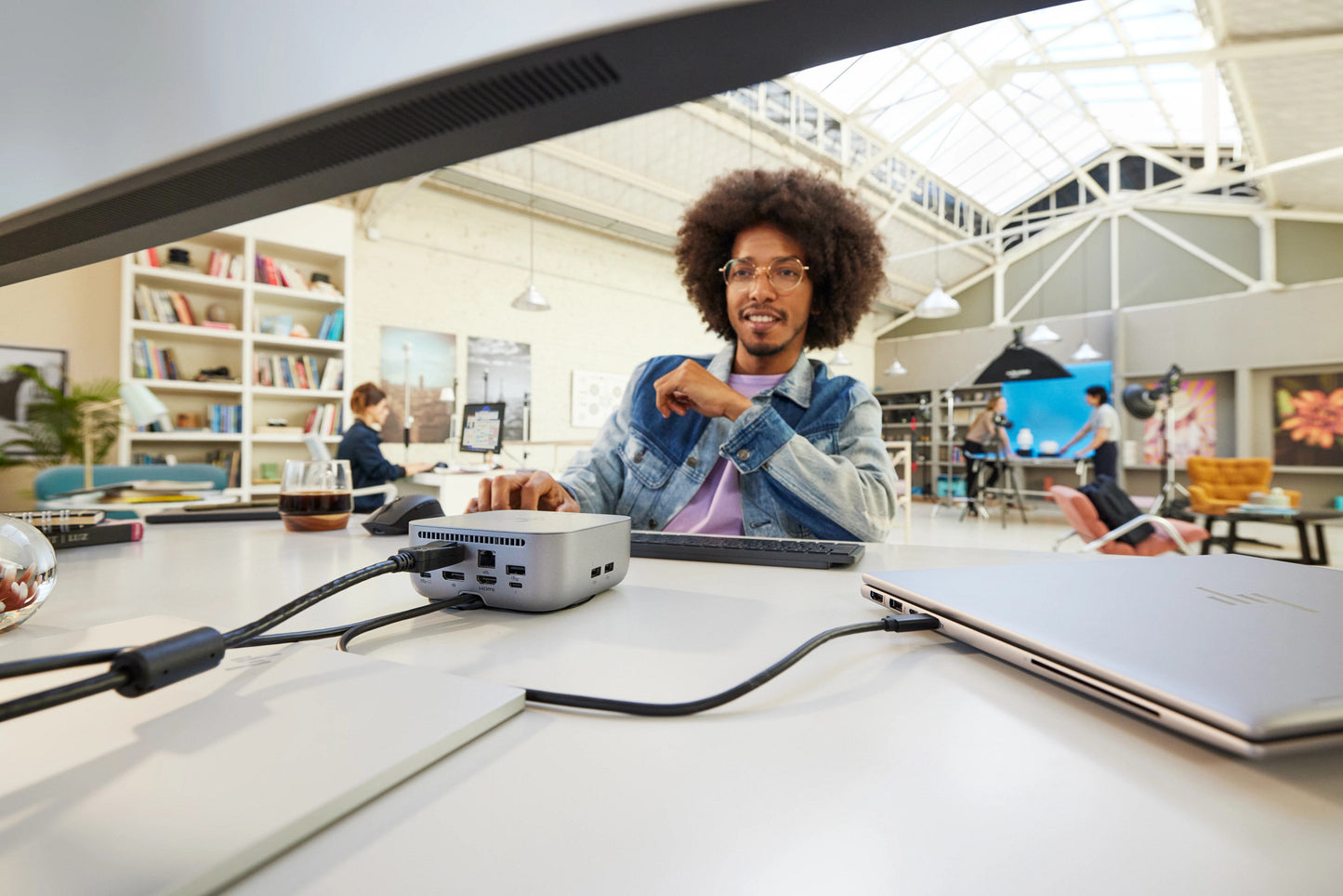 HP 9X481UT#ABB Thunderbolt 4 Ultra 180W G6 Dock – 8K, 230W Power, Wired