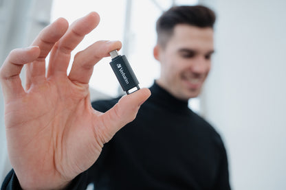 Verbatim 49459 USB Flash Drive – 128GB USB Type-C 3.2 Gen 1 Black