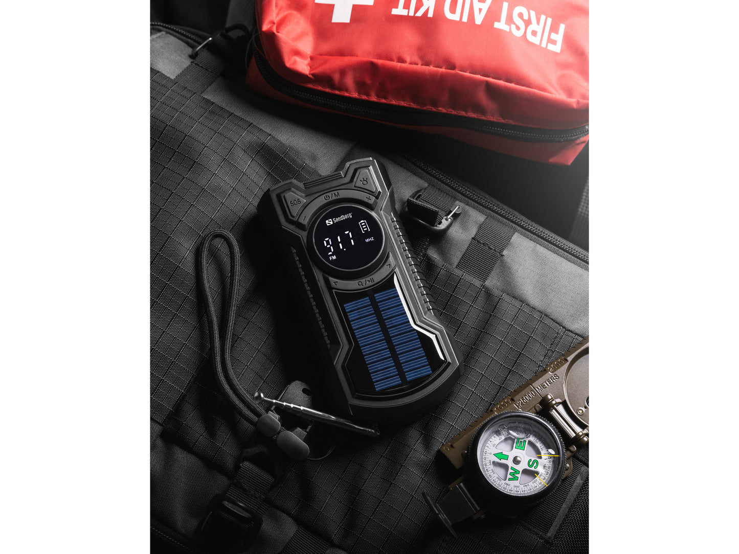 Sandberg 421-03 Survivor Radio All-in-1 5000 – Portable AM/FM, Bluetooth, 5000mAh
