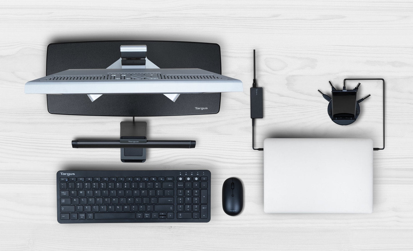 Targus APA108EU 100W USB-C Power Adapter – AC-to-DC Charger Black