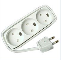 MicroConnect GRUELU3H015 Power Strip 3 AC Outlets 1.5m White Type K