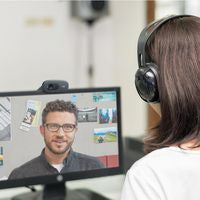 Logitech 960-001364 Webcam – HD Video USB Plug & Play