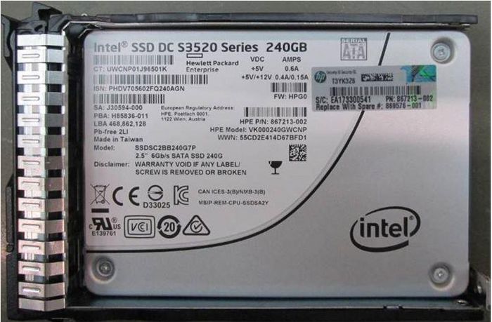 Hewlett Packard Enterprise 869576-001 Internal SSD 240GB 2.5" SATA III SFF