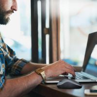 Logitech 910-002238 Wireless Mouse – Ergonomic, Optical, Reliable