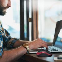 Logitech 910-002240 Wireless Mouse M185 – Red Ambidextrous 10m Range