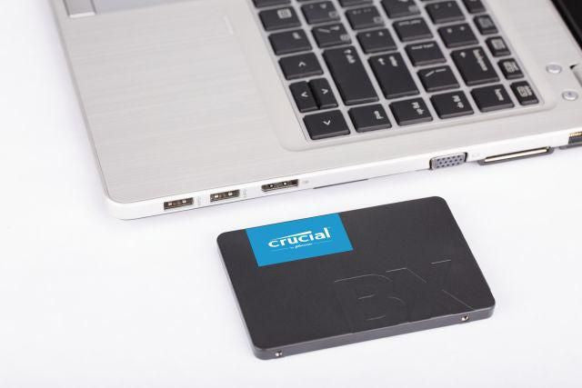 Crucial CT1000BX500SSD1T 1TB 2.5" SSD – 3D NAND, SATA 6Gb/s, 540MB/s Read