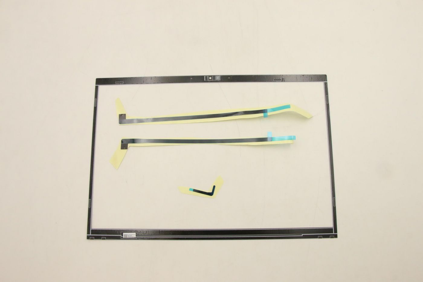 Lenovo 5B30Z38940 Bezel – Notebook Spare Part with RGB Accents & Microphone