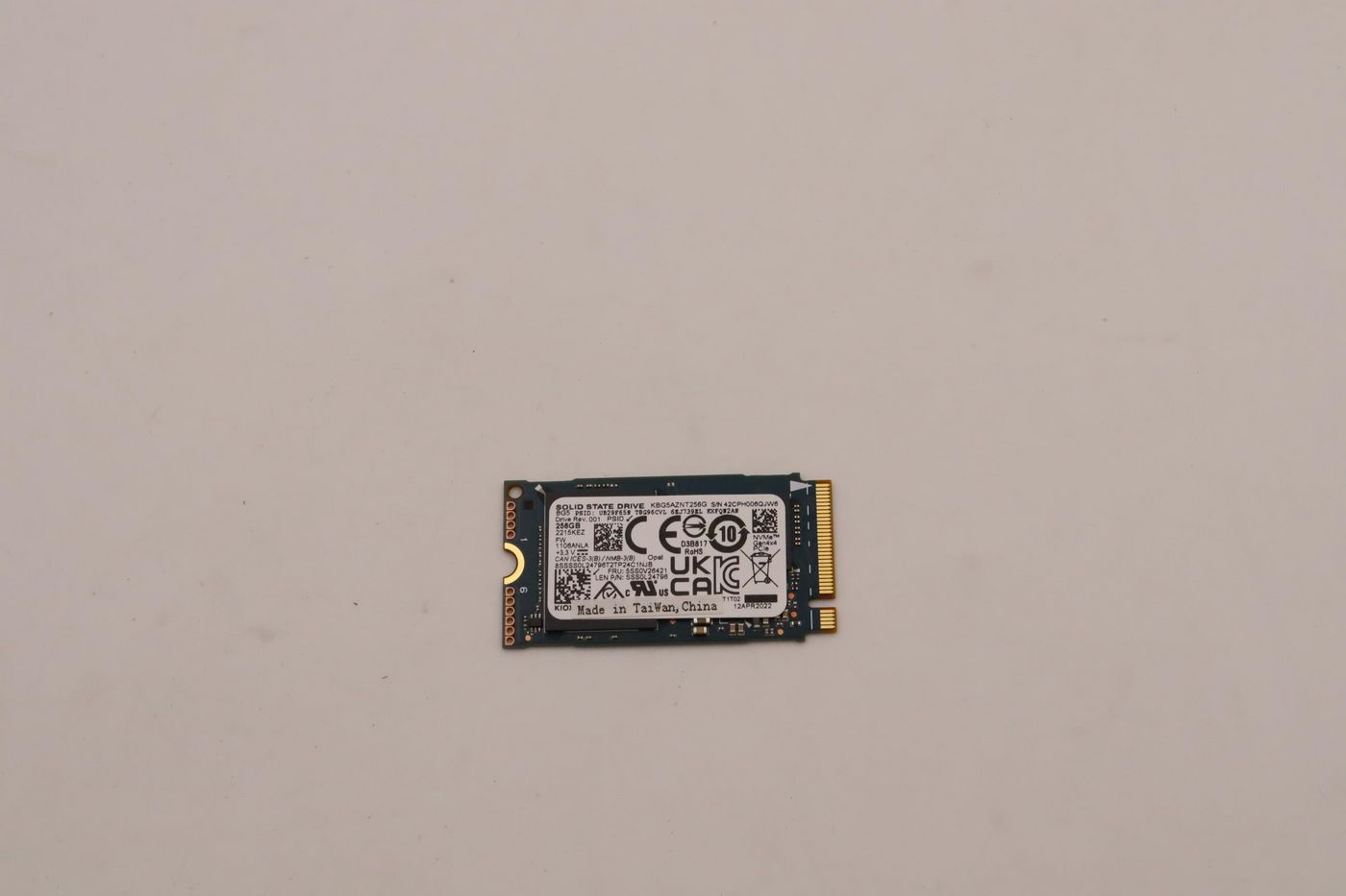 Lenovo 5SS0V26421 M.2 2242 SSD 256GB PCIe 4.0 x4 OPAL Internal Solid State Drive