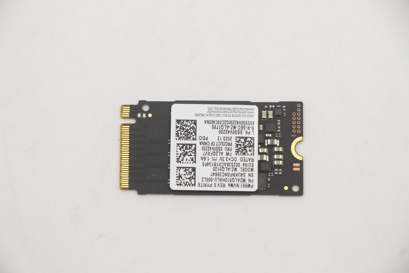 Lenovo 5SS0V42255 Internal SSD – M.2 2242 NVMe 512GB PCIe 3.0 x4