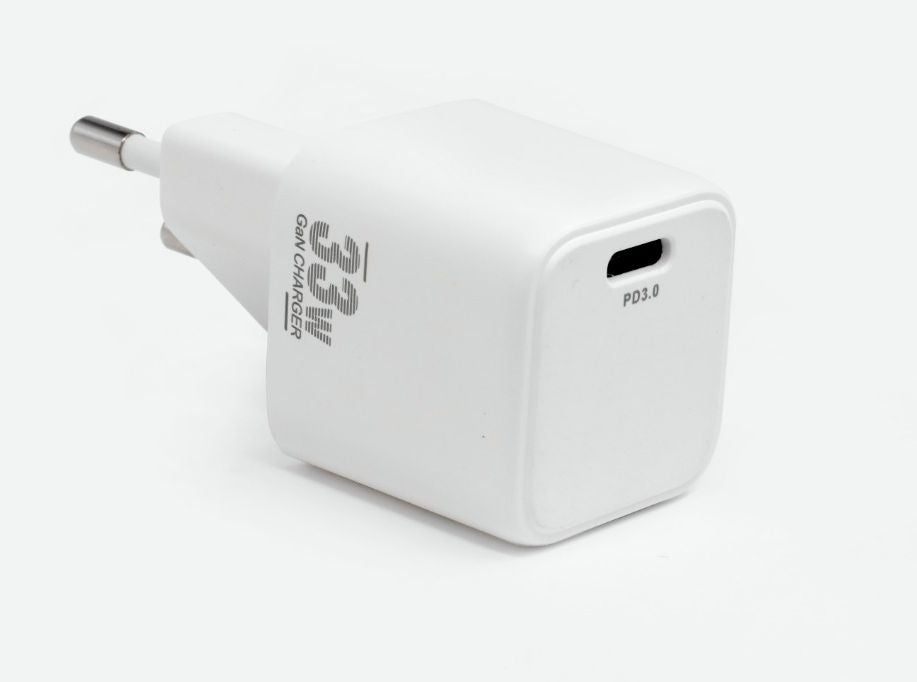 CoreParts MBXUSBC-AC0032 USB-C 33W GaN Power Adapter – Black