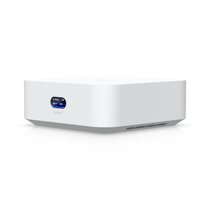 Ubiquiti UX7 Gateway – Quad-core 1.5GHz, 3GB, 10G SFP+, WiFi 7, Bluetooth