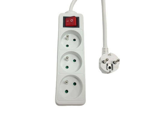 MicroConnect MC-PSOO030150FRW 3-Way Power Strip with On/Off Switch 1.5m White
