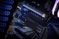 Western Digital WDS100T2XHE 1TB M.2 PCIe Gen4 x4 NVMe Internal SSD