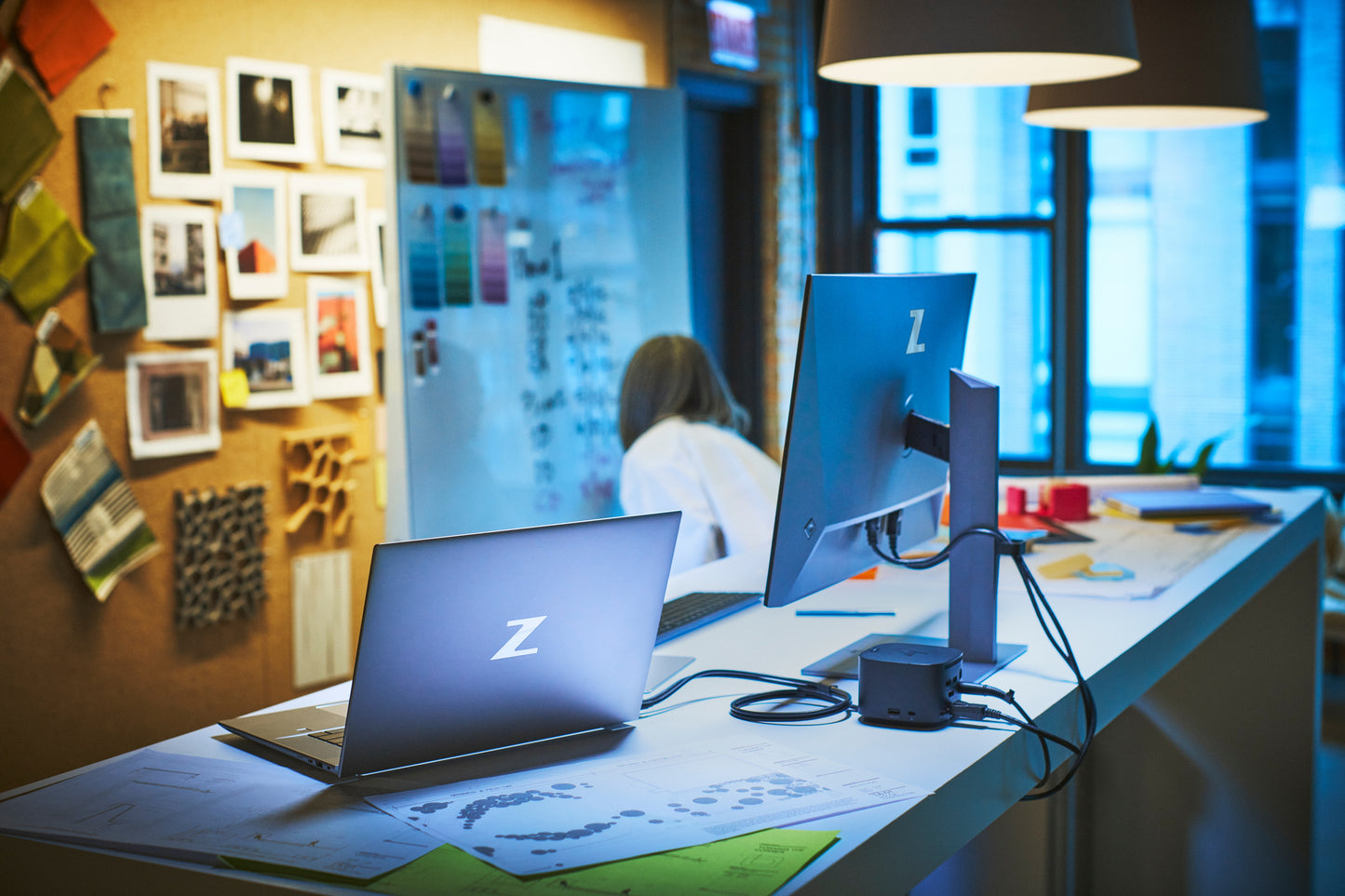 HP 4J0G4AA#ABB Thunderbolt Dock 280W G4 – 4K Multi-Display Docking Station, 230W Power